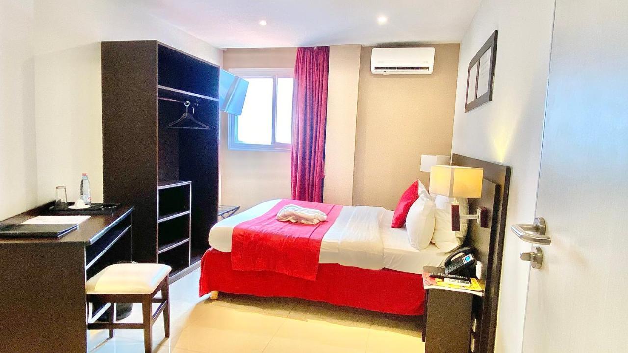 Hotel M'Lys كوناكري المظهر الخارجي الصورة